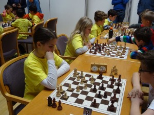 Tiroler Schachschule 3: Anelie ITZOV, Sandra ZEDROSSER, Jonas HOHENEGGER, Armenak ITZOV