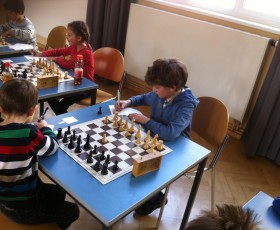 Tiroler Schachschüler triumphieren bei der Jugendschachrallye in Landeck